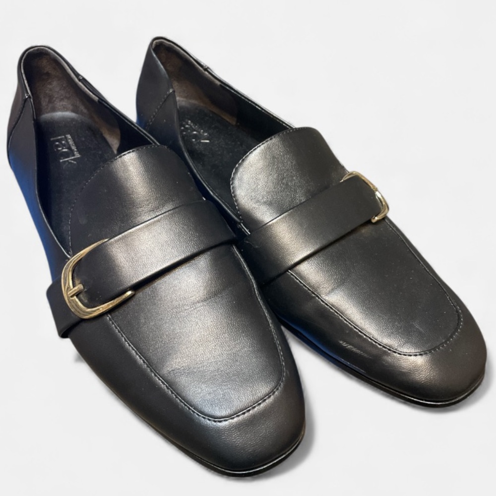 Women's Nordstrom Rack Black Loafers Gold Hardware Size 10